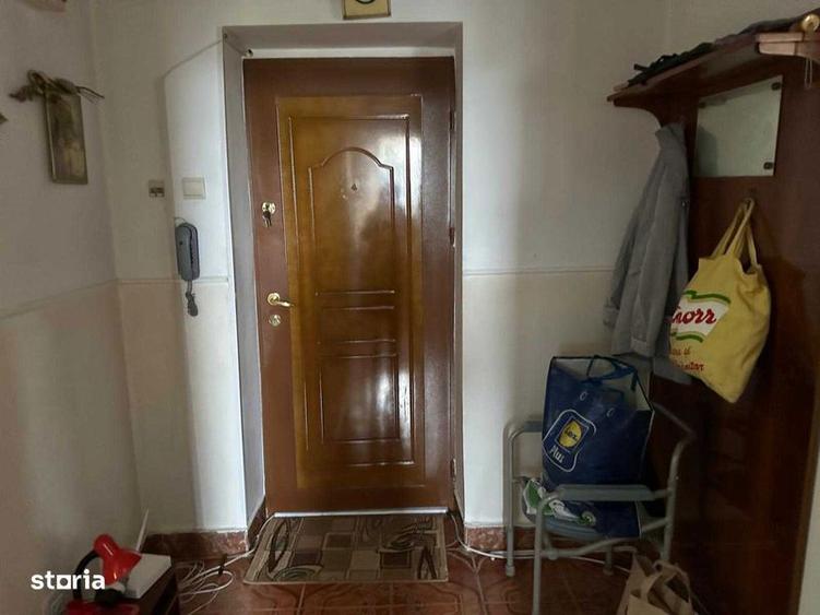 Vand apartament 3 camere Onesti - 7