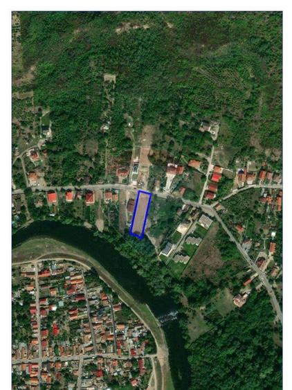 Teren cu front la albia Cri?ului Repede, Oradea, Strada ... - 2