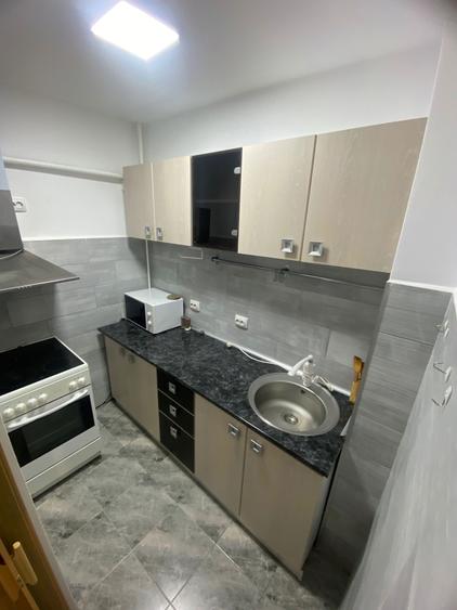 Inchiriere garsoniera, zona Craiovei, bloc 9 parter, in apropierea terenului de fotbal! Utilat, mobilat. - 5