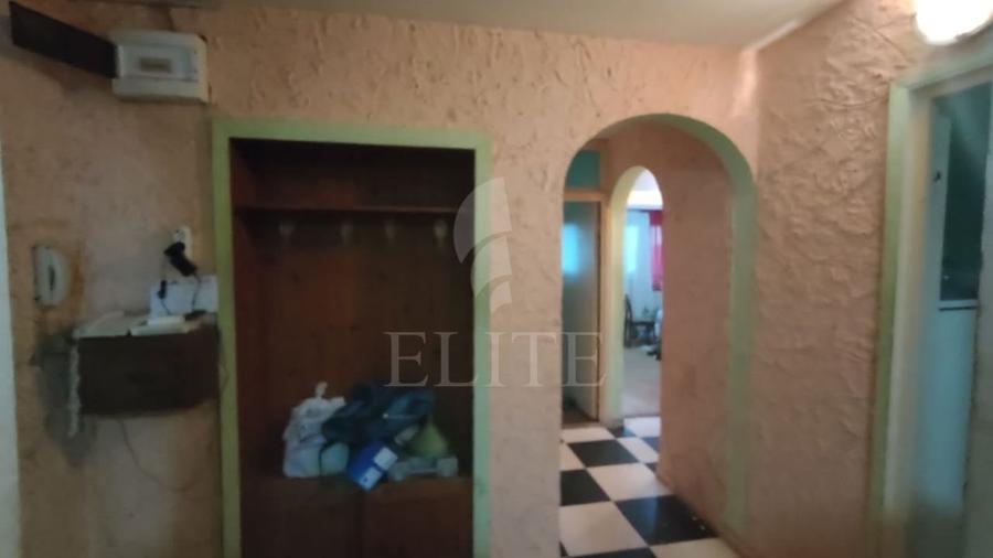 Apartament 3 camere &icirc;n zona PADURII - 3