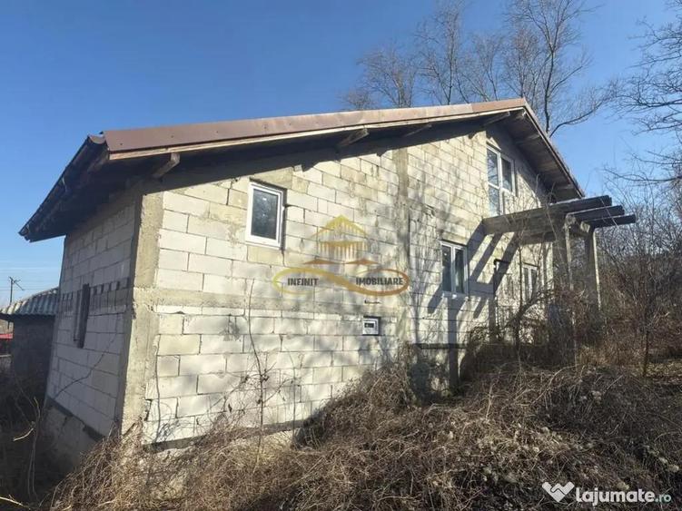 Casa P+M la ro?u + teren 1.239 mp Sarata (Bacau) ... - 1