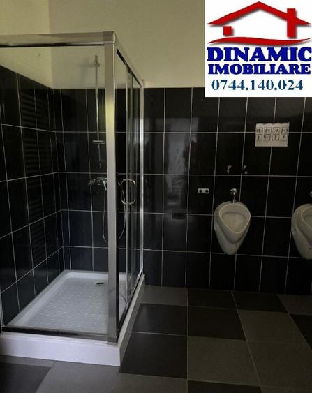 Ansamblu de hale, zona ie?ire spre Izvoare. Pre? 5 Eur/mp - 13