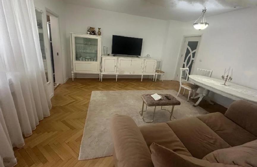 Cismigiu,Metrou,Parc,Ateneul Roman ,Balcon ,2 Bai,Renovat,Liber! - 1