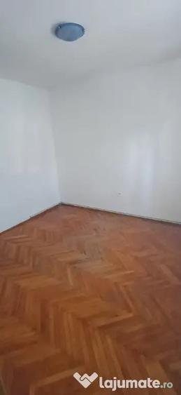 Cosbuc, zona scolii nr.11, 2 camere, etaj 2 - 1