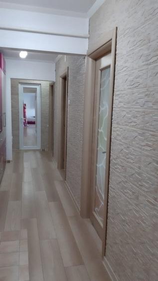 Apartament cu 3 camere, decomandat, zona Tomis III centrala pe gaz - 27