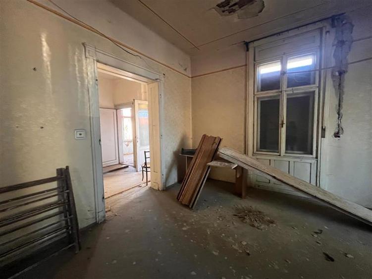 Timisoara, Vila Istorica Cu Teren Generos De 802 Mp. Zona Balcescu-Elisabetin - 13