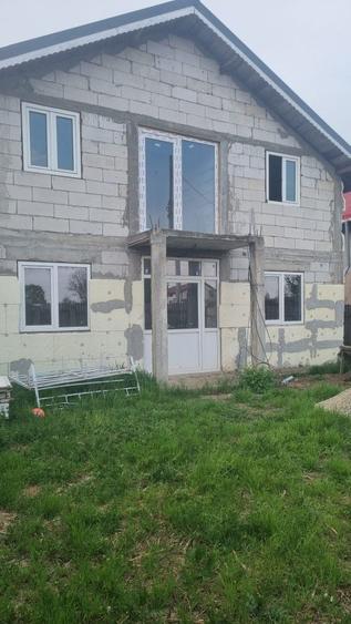 Casa vila de vanzare cu etaj la rosu - 2