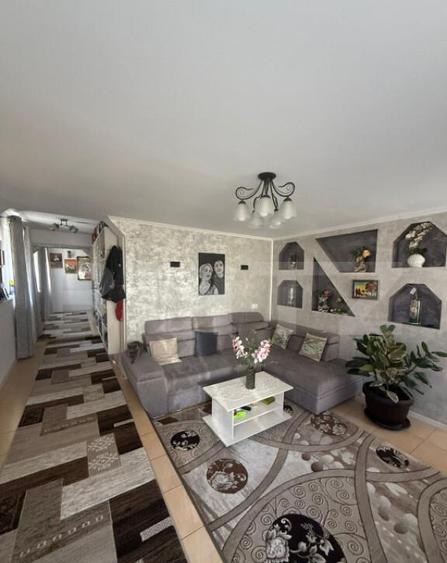 Casa/Vila multifunctioanala 230 mp utili, 520 mp teren, zon - 7