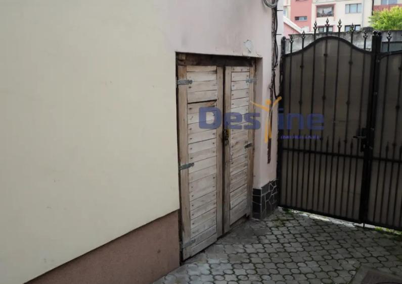 VAND CASA IN CENTRUL VECHI,DEJ,CURTE COMUNA,DE RENOVAT - 6