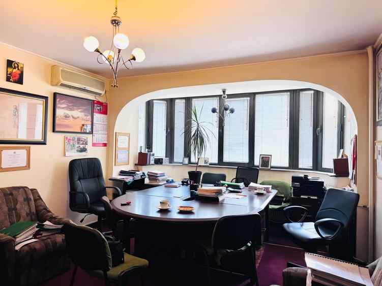 Spatiu de birou / Libertății 1 / Mobilat / Parcare - 6