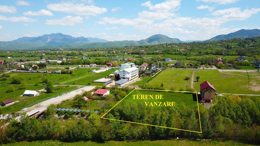 Teren superb in Bran cu parau in spatele lui - 4