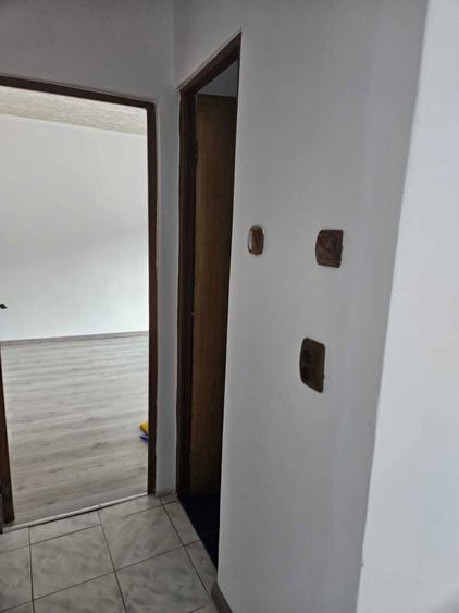 Garsoniera renovata etajul 2 din 4 strada Rarau zona Renk - 5
