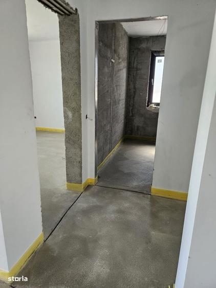 Casa noua cu 4 camere, 380mp teren, lac - 7