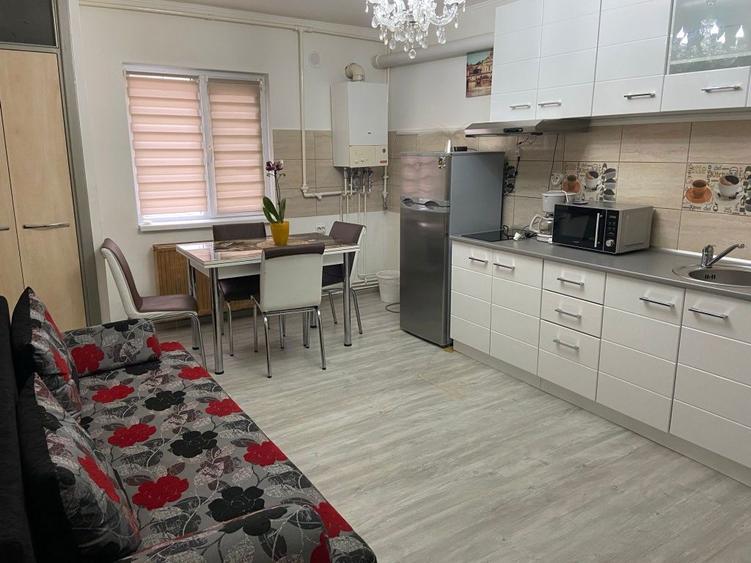 Inchiriez apartament cu 3 camere, zona The Office , Marasti - 1