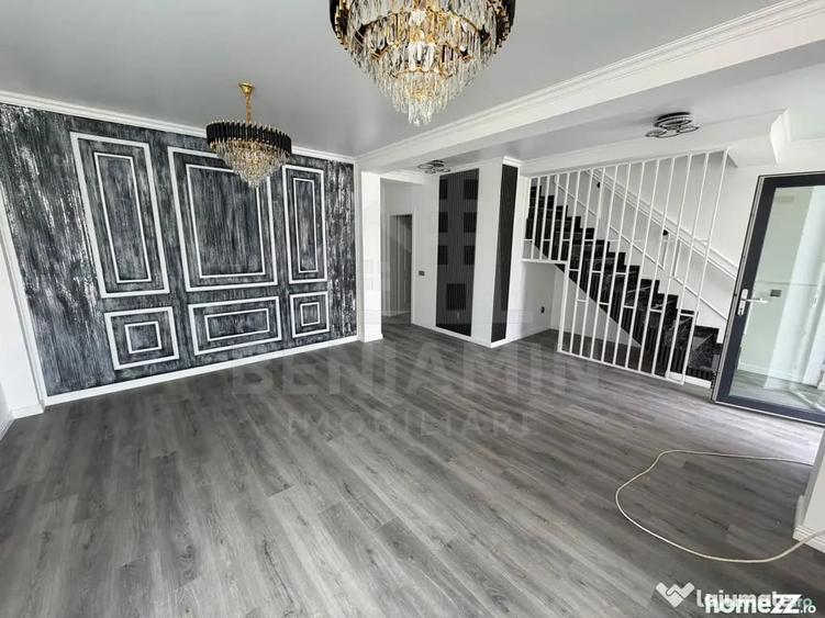 Casă cu 4 camere cu Teren 250 Mp în Bariera Vâlcii