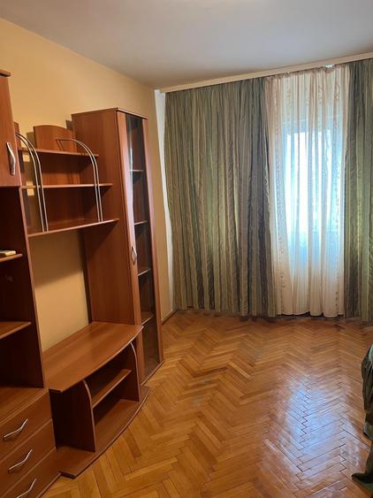 Apartament 2 camere,decomandate , Poarta 6 - 2