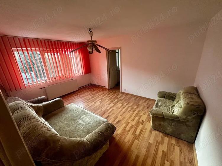 Apartament 2 camere de vanzare Resita - 3