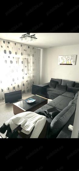 Apartament cu 2 camere decomandat în Broșteni