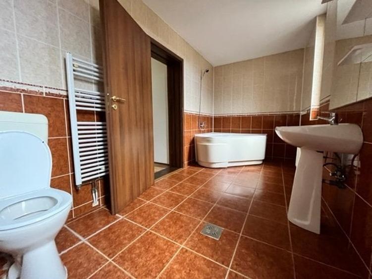 Casa deosebita, 4 camere, curte 380 mp, Ghimbav. - 5