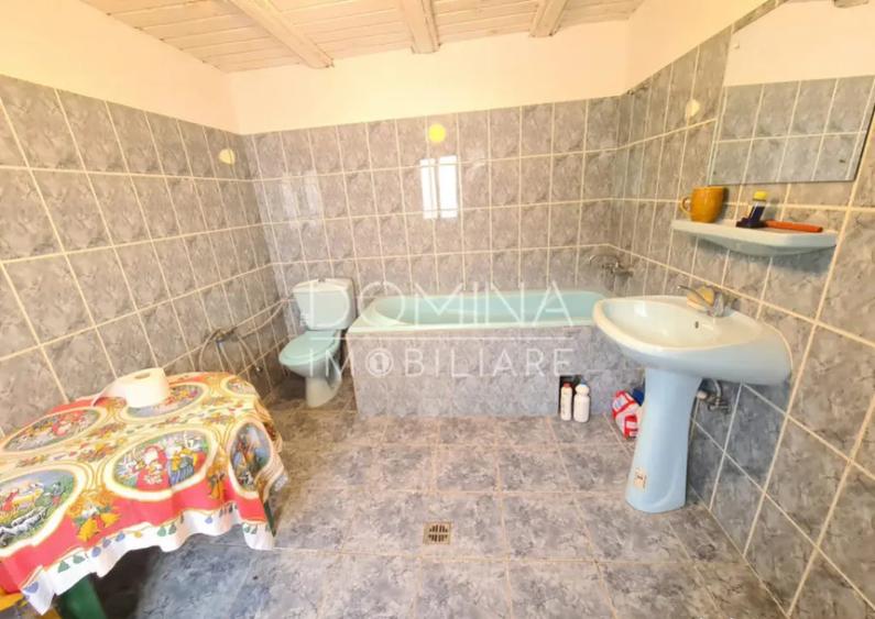 Casa cu teren generos, in centrul comunei Mu?ete?ti - 2