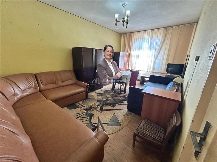 Resita, Apt.1 Cam.Cf.1.Dec.Lunca - 1