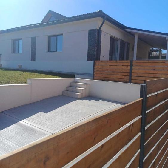 Casă individuală modernă, pe un singur nivel, Corușu, la 10 minute de Lidl Baciu - 2