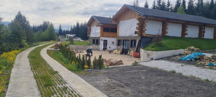 Afacere la cheie!! Terasa din lemn rotund