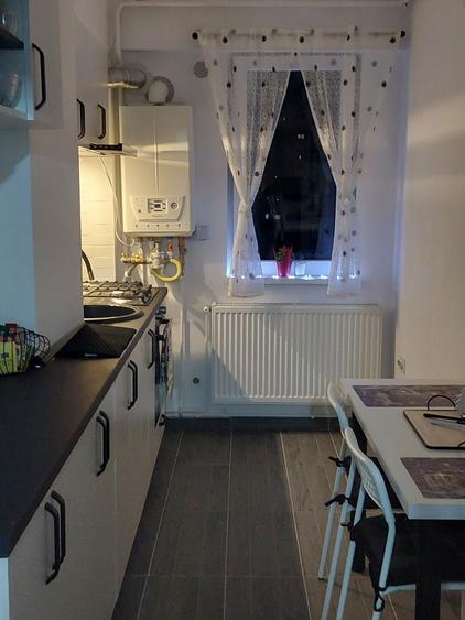 Inchiriez garsoniera - 2