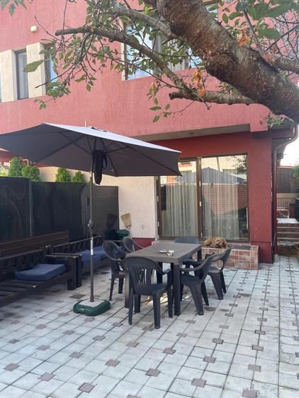 Locuință elegantă cu curte amenajată – parter + etaj, în spatele Pieței Delfinul - 1