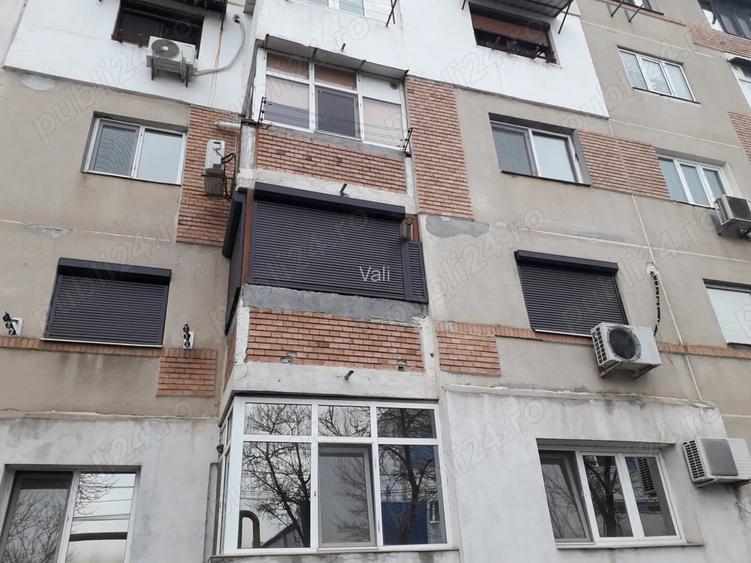 Vand apartament cu 2 camere decomandat etaj 1 Calarasi str Progresul Vand apartament cu 2 camere decomandat etaj 1 Calarasi str Progresul