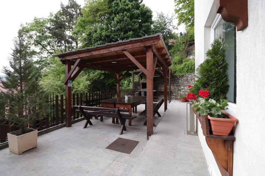 Pensiune de vanzare in Sinaia, zona Ultracentrala! - 4