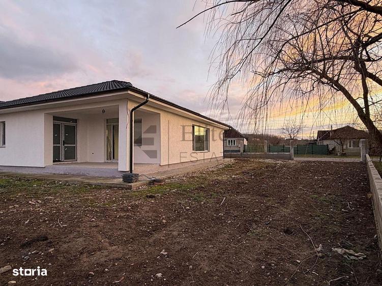 Casa noua cu 4 camere la 6 km de Oradea - 10