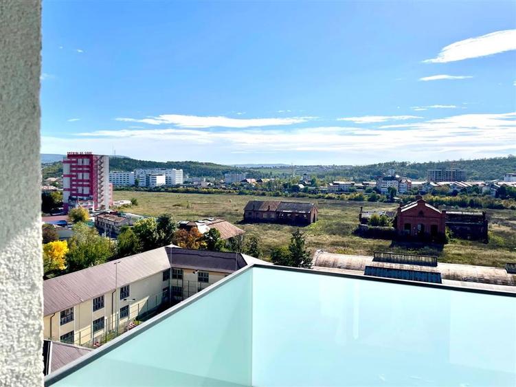 1 CAM CENTRU PALAS , PARCARE,PRIMA INCHIRIERE UNIREA TOWERS DEC - 430EUR - 3