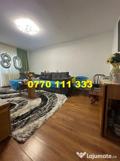 Apartament cu 3 camere decomandat în Calarași 4