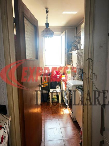 Titan, 1 Decembrie 1918, Scoala 82, Metrou, Decomandat - 2