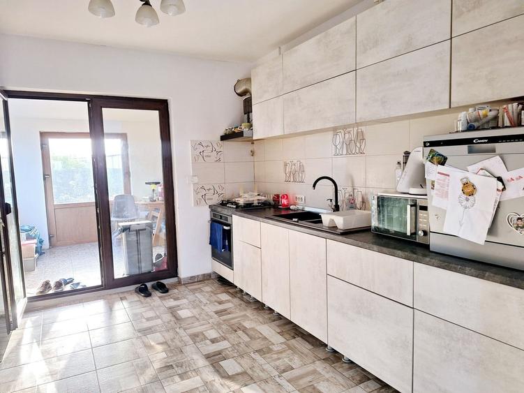 CASA INDIVIDUALA. APROAPE DE ORAS. 710 MP TEREN. - 10