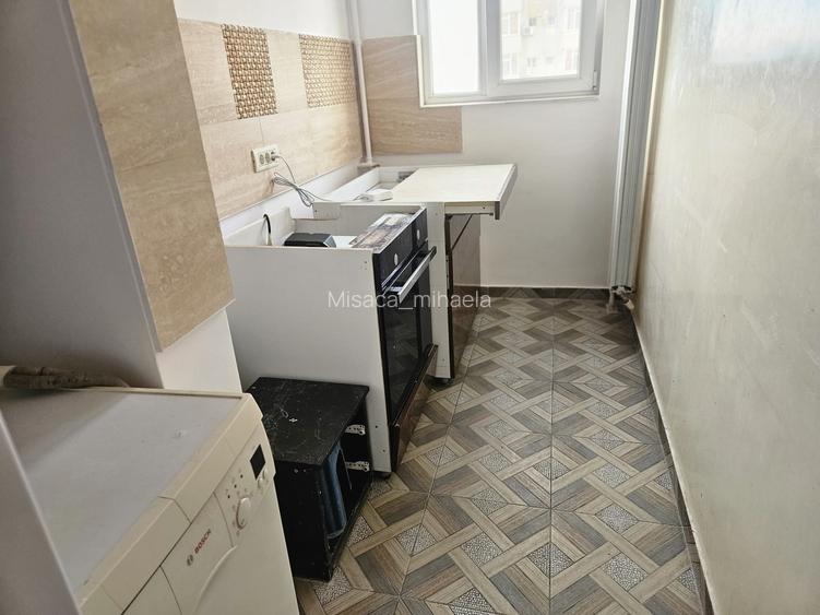 2 camere   renovat complet/Strada  Pricopan /nemobilat