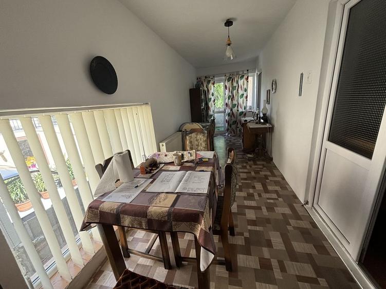 Casa cu 2 apartamente zona Mehala - 3