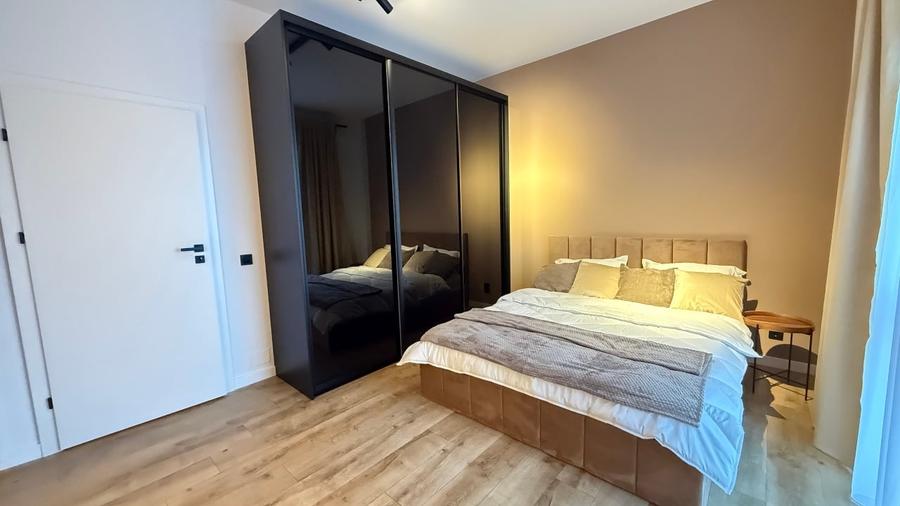 Persoana fizică vând ap  2 cam Lux bloc nou ,57 mp+balcon,zona VIVO str Razoare - 6