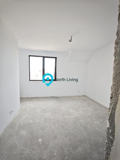 Duplex cu 4 camere cu Canalizare în Nord