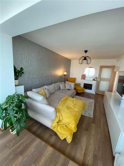 Apartament cu 3 camere decomandat în Decebal