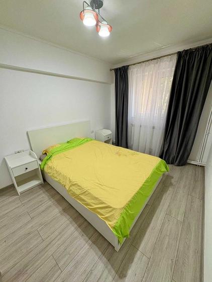 Apartament cu 4 camere decomandat în Exterior Vest