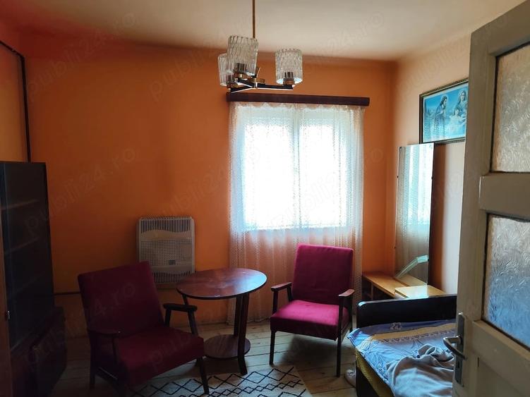 Casă cu Teren 210 Mp în Central