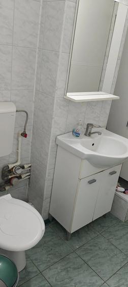 Spațiu comercial, de 50 mp, în Craiovița Nouă
