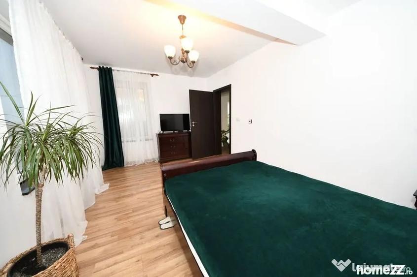 Casă cu 5 camere cu Teren 500 Mp în Ultracentral