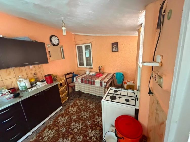 Casă individuală cu 4 camere cu Teren 4680 Mp în Lanurile