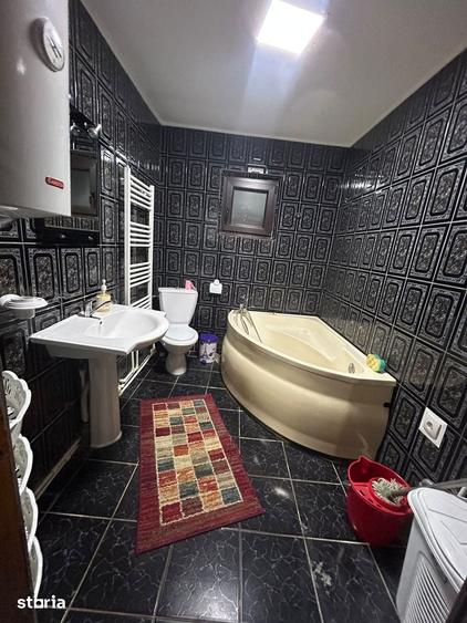 Casă cu 3 camere cu Teren 817 Mp în Central
