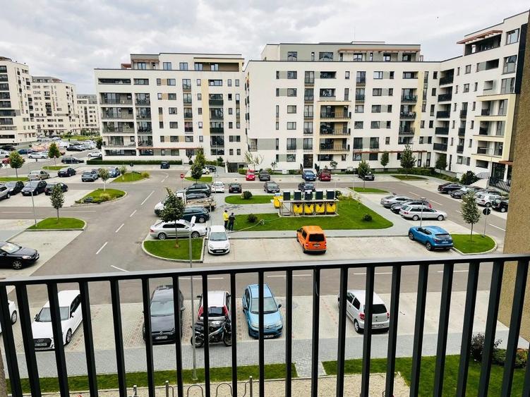 Apartament cu 2 camere decomandat în Noua