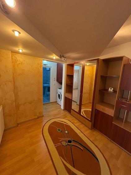 Apartament cu 2 camere decomandat în Steaua