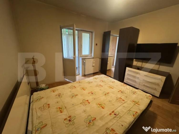 Apartament cu 4 camere decomandat, mobilat în Rovine